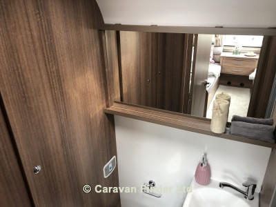 Bailey Phoenix 420 2b 2019 image