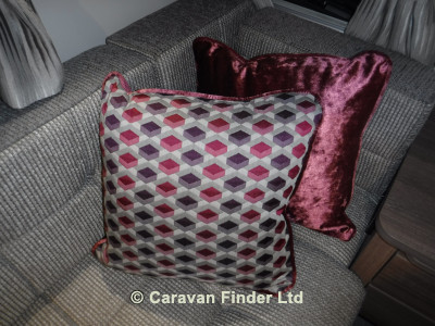 Bailey Phoenix 420 2b 2020 image