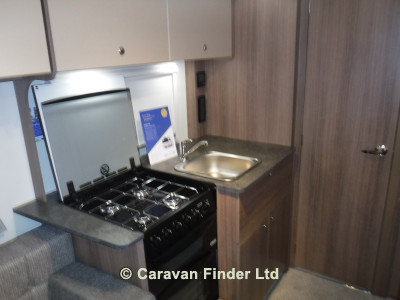 Bailey Phoenix 420 2b 2020 image