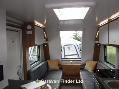 Bailey Discovery D4-4 2022 (Trade) image 