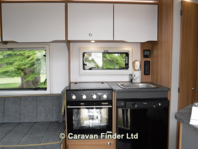 Bailey Discovery D4-4 2022 (Trade) image 