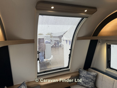 Bailey Discovery D4-4 2026 (Trade) image coming soon