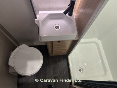 Bailey Phoenix 420 2026 (Trade) image coming soon