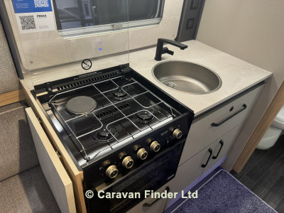 Bailey Phoenix 420 2026 (Trade) image coming soon