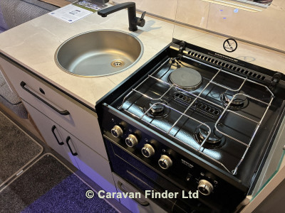 Bailey Phoenix Black Edition 640 2026 (Trade) image coming soon