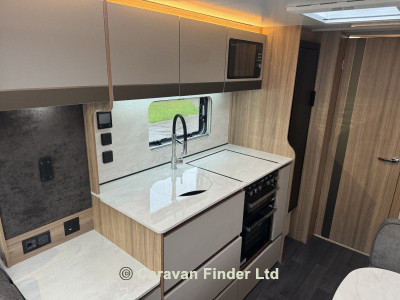 Bailey Unicorn Madrid Deluxe 2026 2026 (Trade) image coming soon