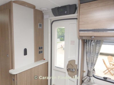 Coachman VIP 565 2017 (Trade) image 