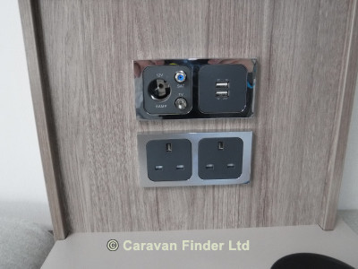 Coachman VIP 520 4b 2020 image