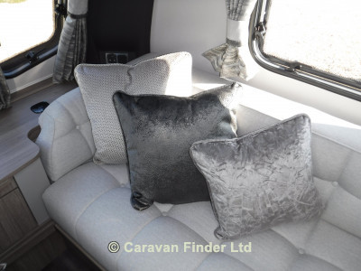 Coachman VIP 520 4b 2020 image