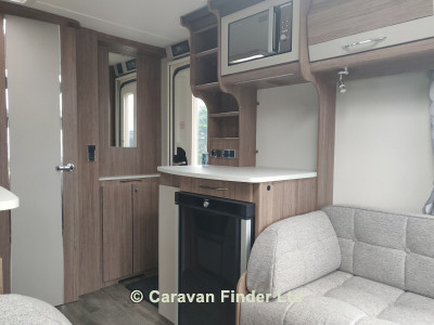 Coachman VIP 460 2022 (Trade) image coming soon