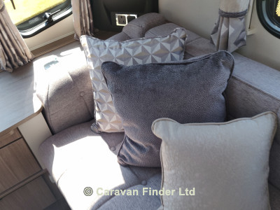 Coachman VIP 520 2023 (Trade) image coming soon