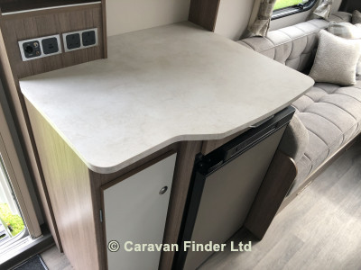 Coachman VIP 460 2024 (Trade) image coming soon