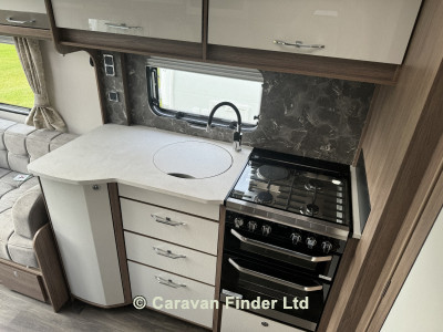 Coachman VIP 460 2025 (Trade) image coming soon