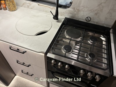 Coachman VIP 460 2027 (Trade) image 