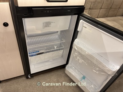 Coachman VIP 460 2027 (Trade) image 