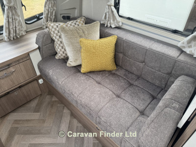 Coachman VIP 565 2027 (Trade) image 