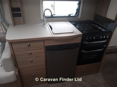 Compass Capiro 554 4b 2019 image