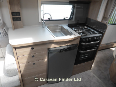 Compass Capiro 554 4b 2020 image