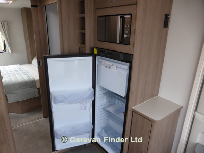 Compass Casita 860 4b 2020 image