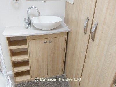 Elddis Avante 482 2017 (Trade) image 