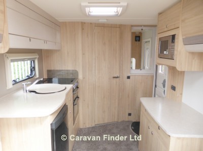 Elddis Avante 482 2017 (Trade) image 