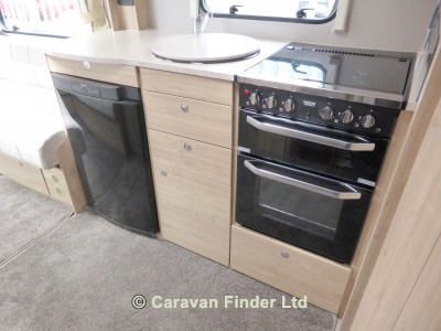 Elddis Avante 482 2017 (Trade) image 