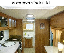 Used Lunar Ultima 462 2012 touring caravan Image