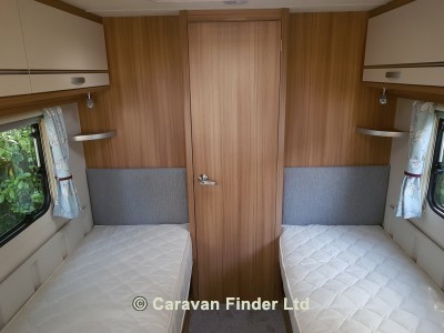 Lunar Quasar 554 4b 2019 image