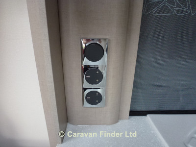 Sterling Eccles SE Quartz 2015 (Trade) image 