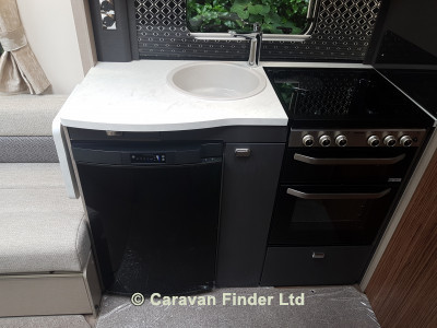 Swift Eccles 560 4b 2019 image