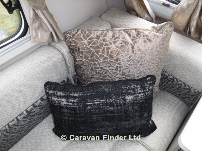 Swift Eccles 580 Lux Pack 4b 2020 image