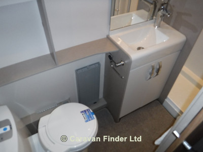 Swift Eccles 645 Lux Pack 4b 2020 image