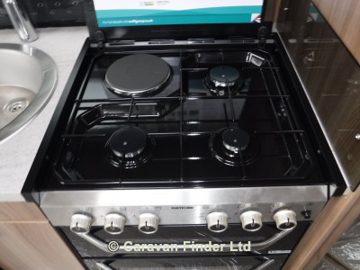 Swift Challenger X 880 Lux  Pack 2022 (Trade) image 