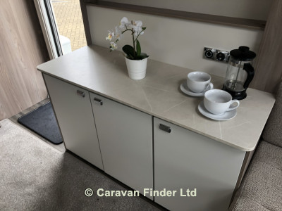 Swift Challenger 480 Exclusive 2024 (Trade) image coming soon