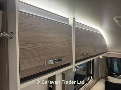 Swift Challenger 390 2027 (Trade) image 