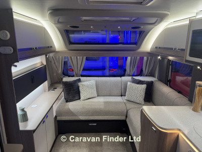 Swift Conqueror Grande 560 L 2027 (Trade) image 