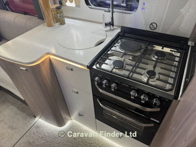 Swift Conqueror Grande 560 L 2027 (Trade) image 
