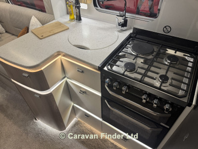 Swift Elegance Grande 860 2027 (Trade) image 